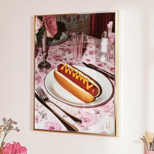 Impresión artística de hot dog gourmet, póster de pared de hot dog rosa con comida retro, carrito de bar de comida de Chicago, decoración de cocina y apartamento, regalo para amantes de la comida, sin marco
