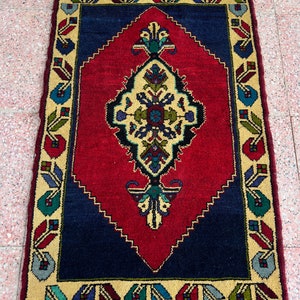 Vintage Turkish Anatolian Wool Rug, Handmade Blue Red Oushak Small Rug, Mini Rug, Small Medallion Rug, 2.4 x 3.7 image 2