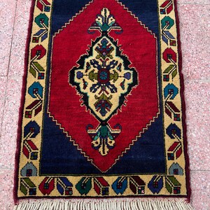 Vintage Turkish Anatolian Wool Rug, Handmade Blue Red Oushak Small Rug, Mini Rug, Small Medallion Rug, 2.4 x 3.7 image 3