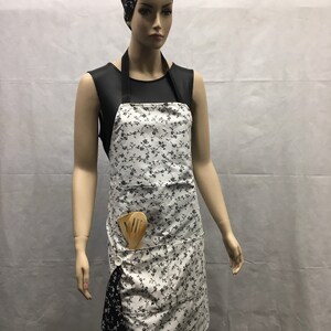 Women’s Kitchen Apron, Adult Apron, Cooking Apron, Gardening Apron Baking Apron Cleaning Apron Black & White Floral Print Apron