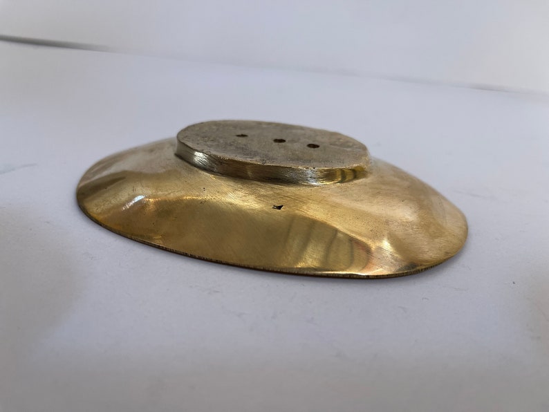 Vintage Elegance: Unlacquered Brass Soap Holder & Bathroom Accessories zdjęcie 4