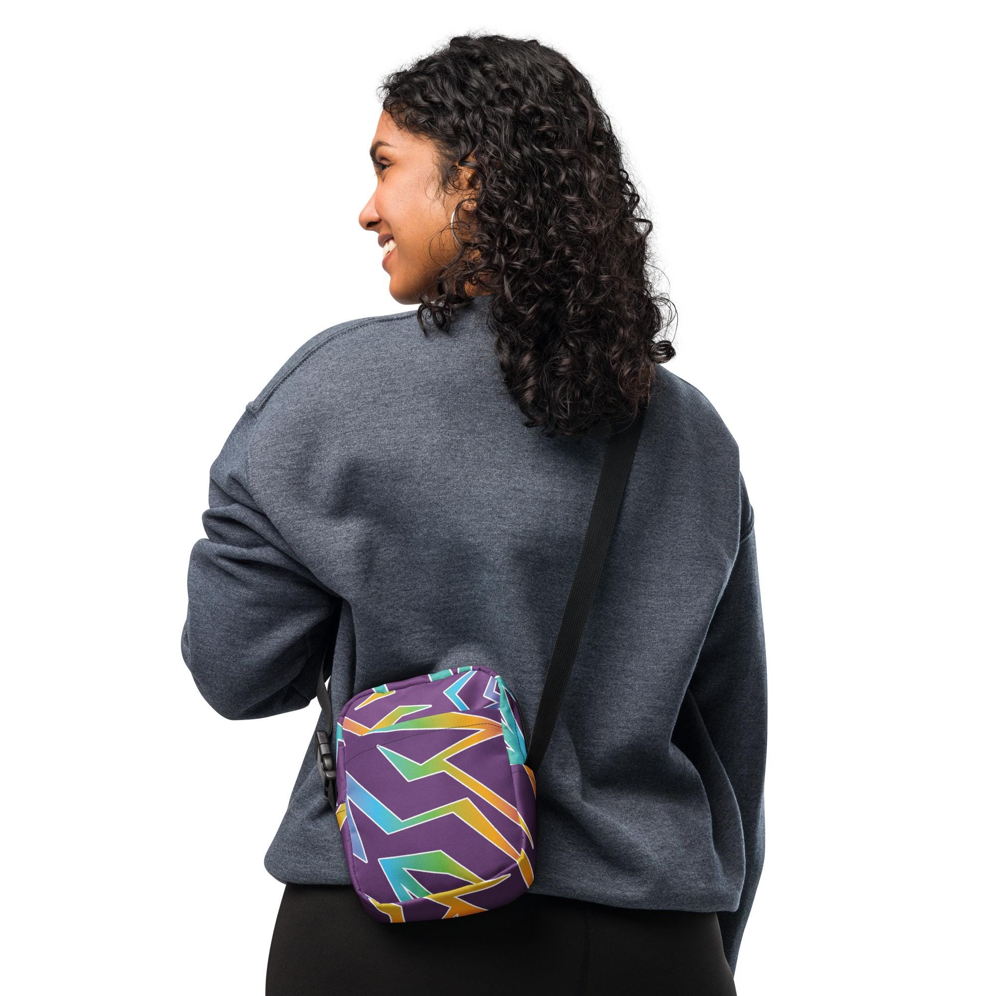 K-POP・アジア [KKUROCHET] CROSSBODY BAG 海外ブランド LE SSERAFIM CROSSBODY BAG KKUROCHET K-POP