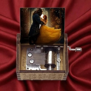 Boîte à musique La Belle et la Bête - De belles idées cadeaux personnalisées
