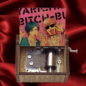 Yarichin B Club Anime Manga Spieluhr - Schöne individuelle Geschenkideen