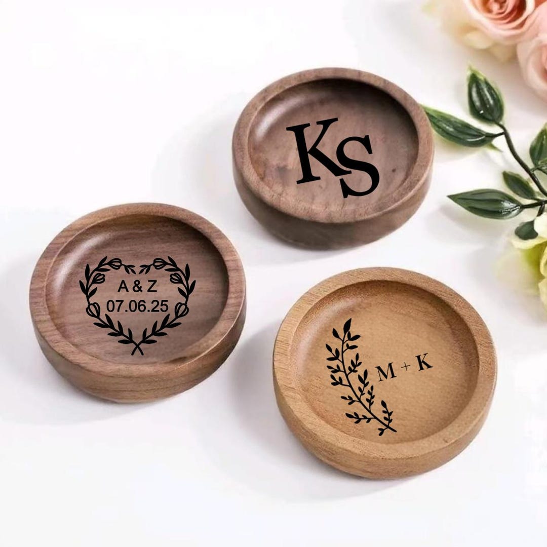 Personalized Walnut Wood Ring Dish, Custom Wedding Gift - Etsy