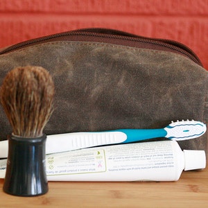 Waxed Canvas Water Resistant Dopp Kit Small image 3