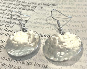 Hammered Silver Disc Earrings - simple and perfect for everyday wear