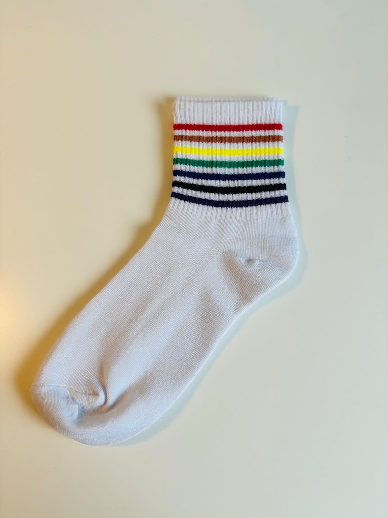 LGBTQ PRIDE Socks, One Love Rainbow Outfit, Love is Love Clothing, Queer Fashion, Gift for Gays, Gift Idea for Trans Bi Lesbians QUEER Weiss