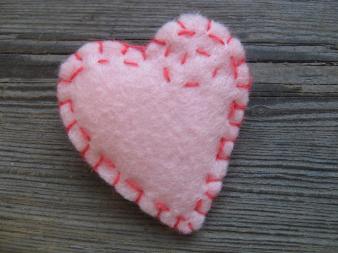 Pretty in PINK HEART PIN Felt Brooch Valentine Etsy New Zealand