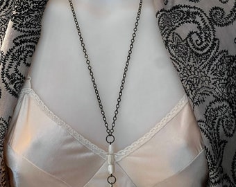 Collar vintage de cristal con cuentas de nácar