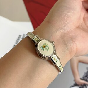 Vintage Ladies Watch | Peek-a-boo! Vintage Andre Mouche