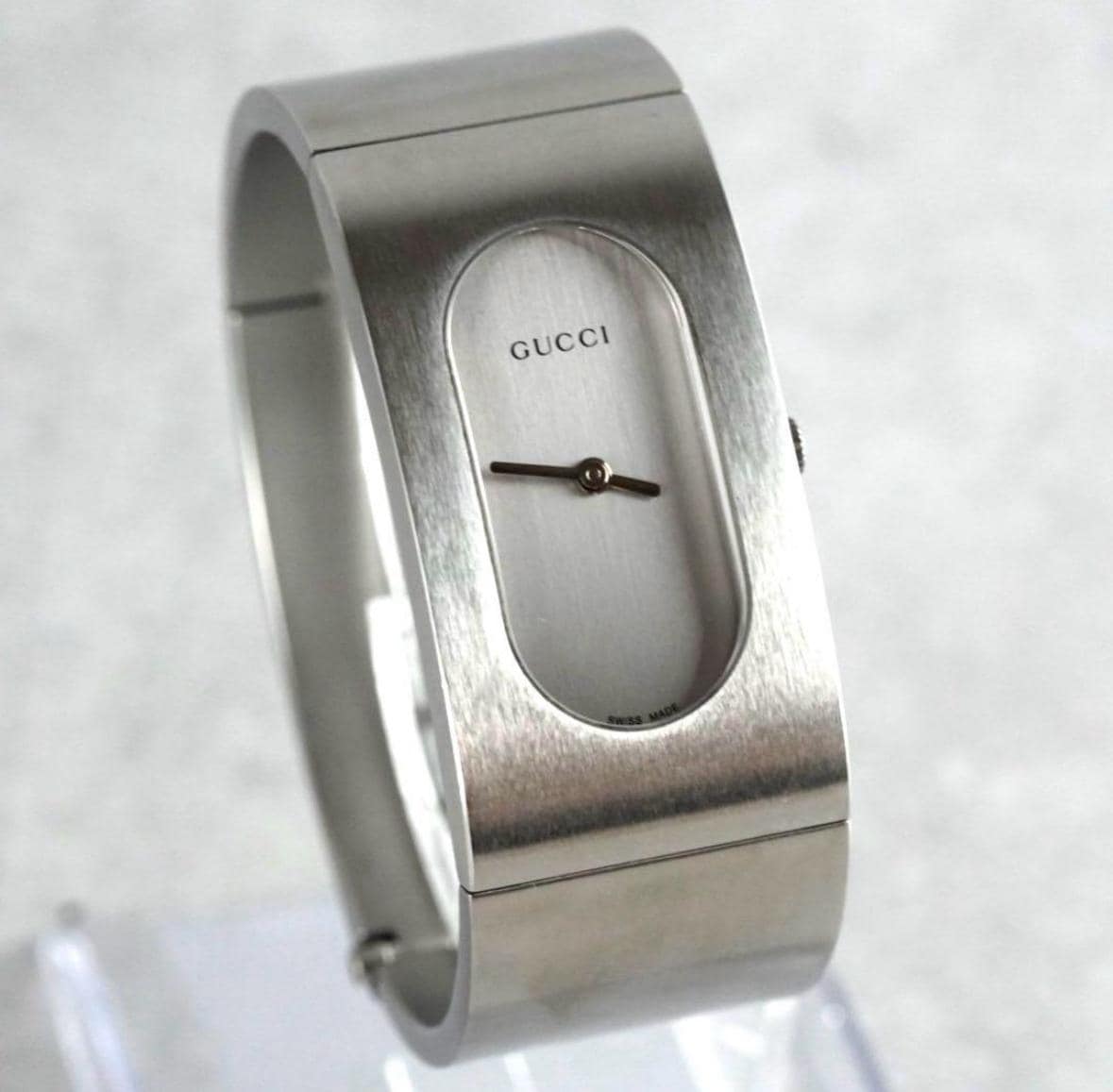 Gucci 2400L Women display picture 3