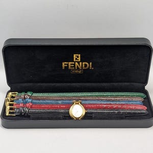 Fendi 640L Women's Vintage Watch    gold and leather straps sets