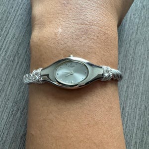 Vivienne Westwood Shell Vintage Womens Watch Silver Overhauled New