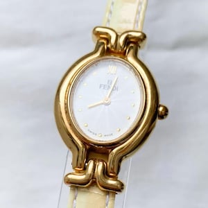 Fendi 640L Women's Vintage Watch    gold