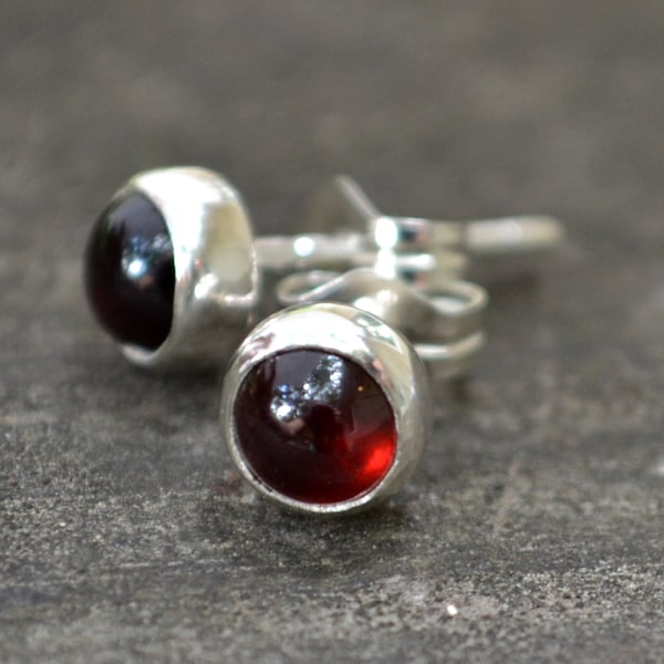 garnet and sterling silver small stud earrings