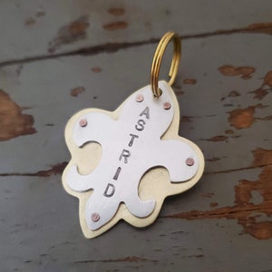 Fleur De Lis huisdierpenning, met de naam en het nummer van je huisdier