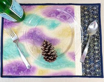 Quilted Placemats Set of 4 – Japanese Fabric Table Mats, Indigo & Pastel Floral Design "Hanagumori"