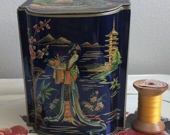 Vintage Daher chinoiserie tin, blue Daher tin, geisha, pagoda, tea tin, made in England