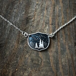 Family Tree Personalized Shield Necklace, Custom Gift for Mom, Silver Big Dipper Little Dipper Stars Mountain Necklace, 1-3 Children Charm image 4