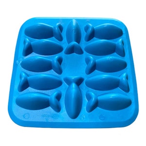 NEW Soap Molds in Various Small Shapes, Hearts, Squares, Flowers, Triangles, Fish Etc. B1 image 3