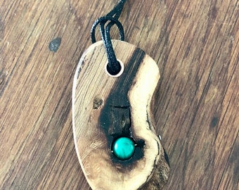 Lansdowne Sycamore and Malachite pendant