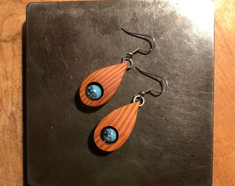 Teardrop bead earrings