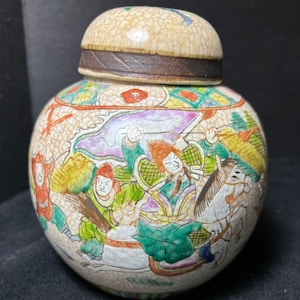 Vintage, Chinese, ginger jar, pot(5). Hand painted and beautiful crackle rich glaze, with lid, 5.5&quot; tall 6.25&quot; wide