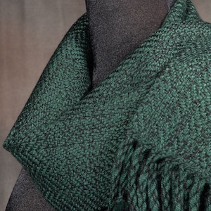 Forest Green scarf /HEAVYWEIGHT winterwear / handwoven scarf / merino wool scarf / man&#39;s scarf / woman&#39;s scarf
