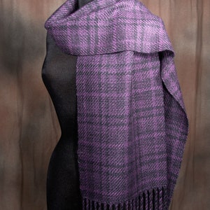 Plum purple plaid scarf / handwoven scarf / merino wool scarf / winter scarf image 2