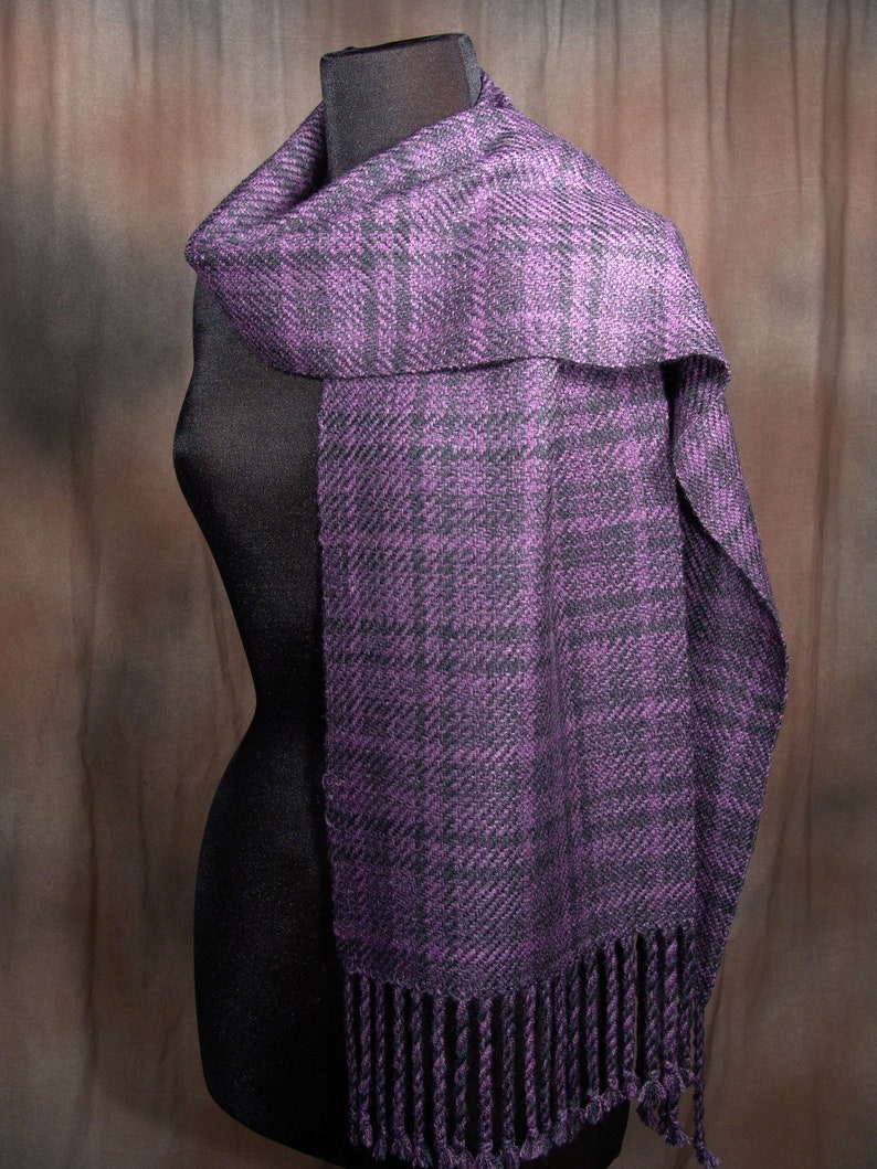 Plum purple plaid scarf / handwoven scarf / merino wool scarf / winter scarf image 2