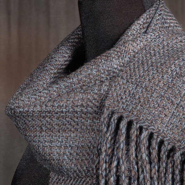 Rustbelt taupe / hand woven merino wool winter scarf / man scarf