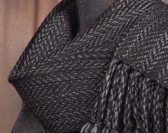 waterfall design / Black and gray scarf / HEAVYWEIGHT winterwear / handwoven scarf / merino wool scarf / man's scarf / woman's scarf