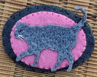 Felt Brooch Embroidered GREY CAT Pink Background Oval Pin Hand Embroidery