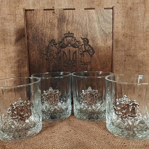 Ukrainian Whiskey Glass Set with Coat of Arms in Wooden Gift Box