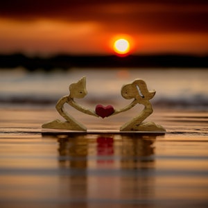 Wooden Couple With Heart