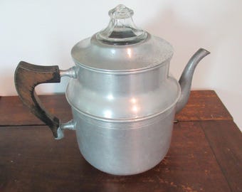 Cafetera de aluminio Manning Bowman & Co.