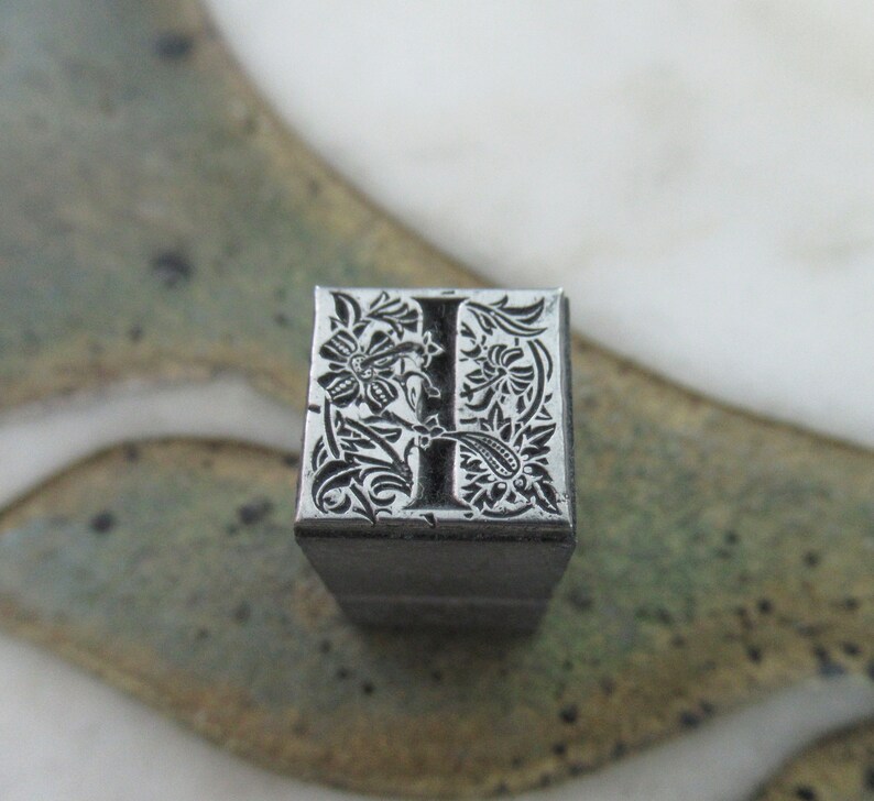Initial I Decorative Ornament Antique Metal Letterpress Printing Block image 2