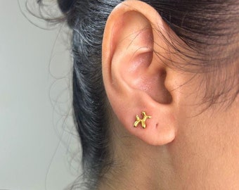 Balloon Dog Earring, 18K Gold Plated 925 Silver, Cartilage Piercing