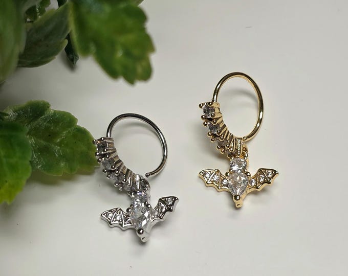 Noctra Fang Dangle Nose Hoop. Bat Nose Ring. Surgical Steel 20G Gothic Piercing Jewelry