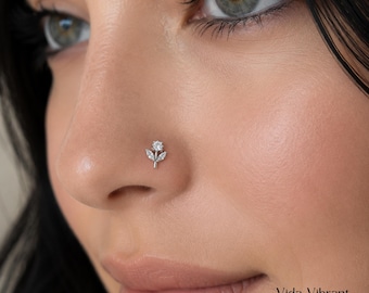 Tulia L-Bend Nose Stud | Gold Tulip Body Jewelry | 20G Gold Floral Piercing