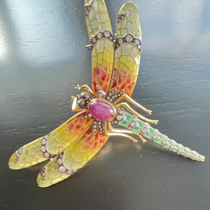 Art Nouveau 18K Diamonds 8.27 GIA Star Ruby Plique-A-Jour Dragonfly Enamel Pin image 1