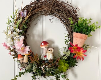 Handmade Summer Wreath: 14" Owl & Mushroom Woodland Decor