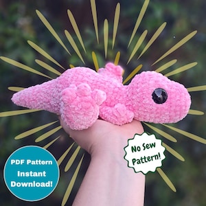Pu&ograve; includere: Peluche di geco rosa all'uncinetto con occhi neri. Modello senza cuciture PDF Download immediato.