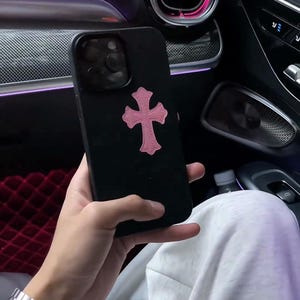 Custodia personalizzata in pelle per iPhone con croce gotica: custodia MagSafe Y2K Punk