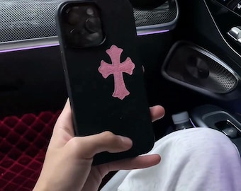 Funda de cuero personalizada para iPhone con cruz gótica: Y2K Punk MagSafe Cover