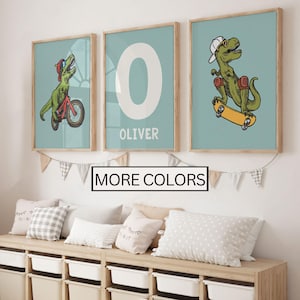Poster di dinosauri, arte murale per la cameretta dei bambini T-Rex, arte personalizzata per la cameretta dei bambini, arte con skateboard nella sala giochi, set stampabile di 3 stampe per la cameretta dei bambini
