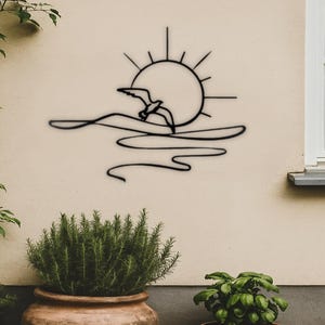 Minimalist Metal Sunrise Wall Art: Modern Coastal Decor