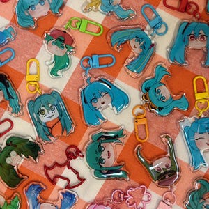 Mystery Miku Schlüsselanhänger und Stickers