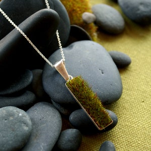 Gather Moss Pendant, Vertical image 1